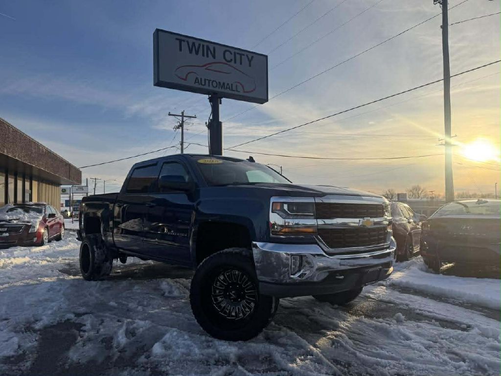 2018 CHEVROLET SILVERADO 1500 LT's photo