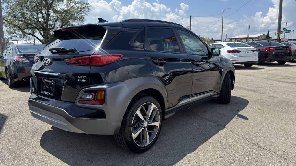 Photo 7 of this HYUNDAI KONA