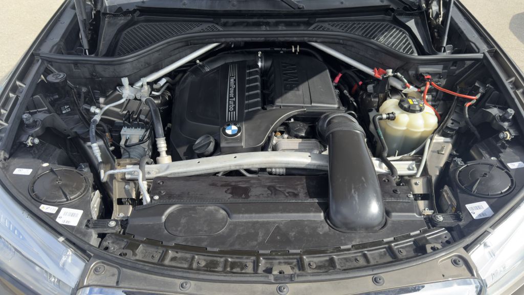 Photo 9 of this BMW X5