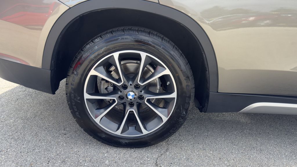 Photo 12 of this BMW X5