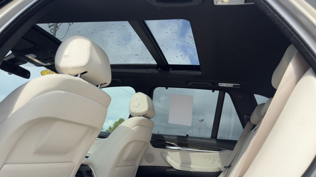 Photo 21 of this BMW X5