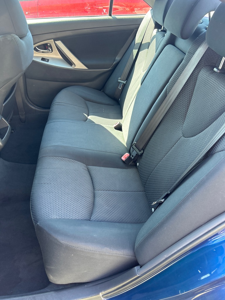 Photo 7 of this TOYOTA CAMRY