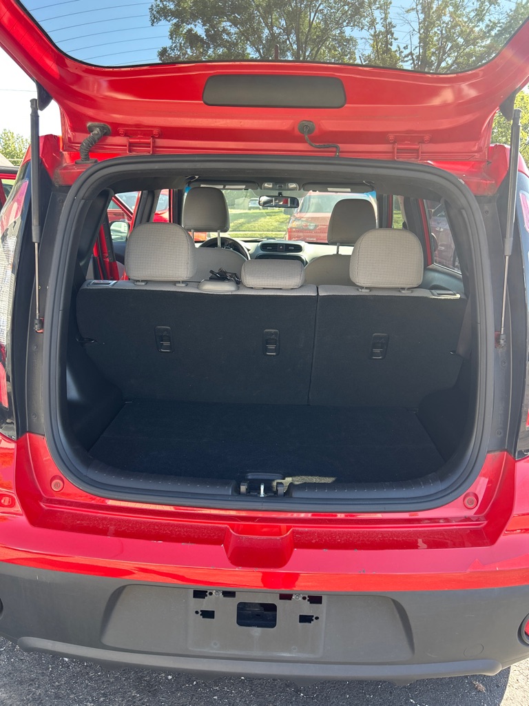 Photo 8 of this KIA SOUL