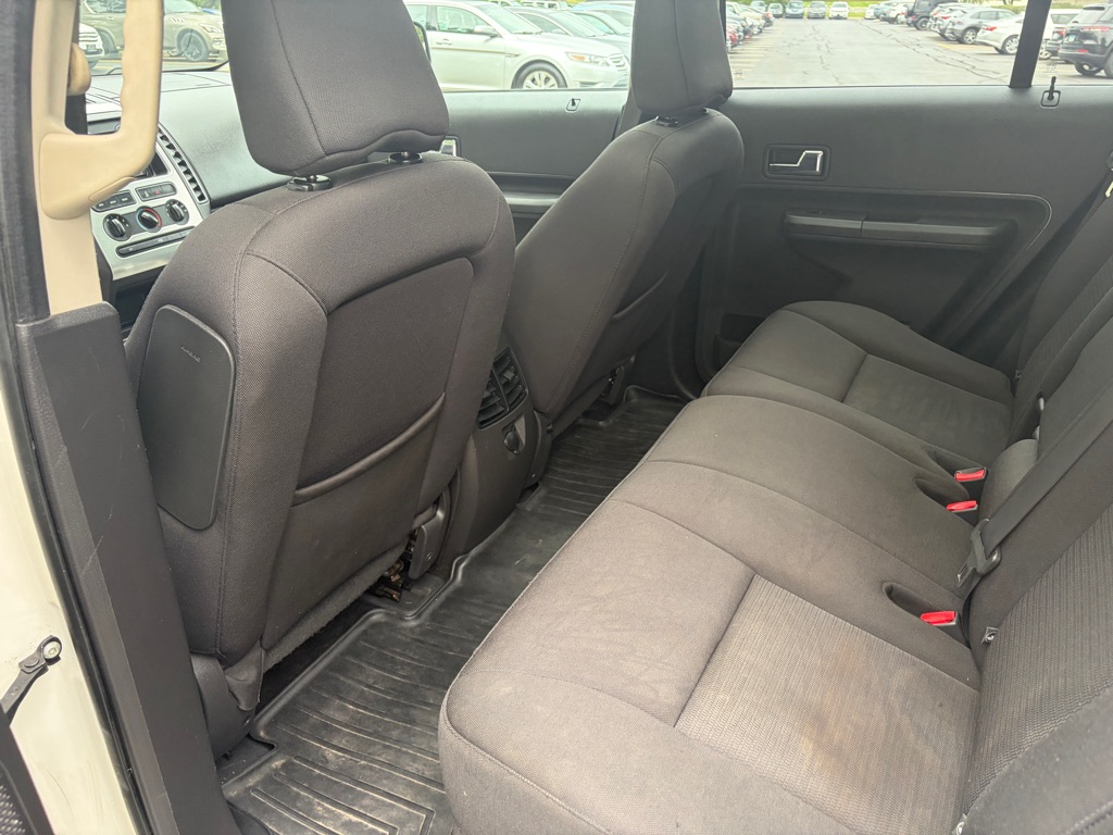 Photo 44 of this FORD EDGE