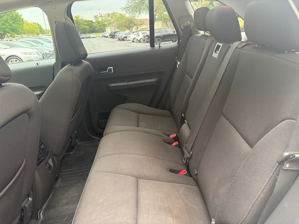 Photo 45 of this FORD EDGE