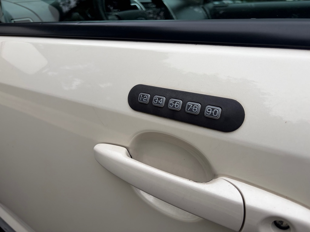 Photo 19 of this FORD EDGE