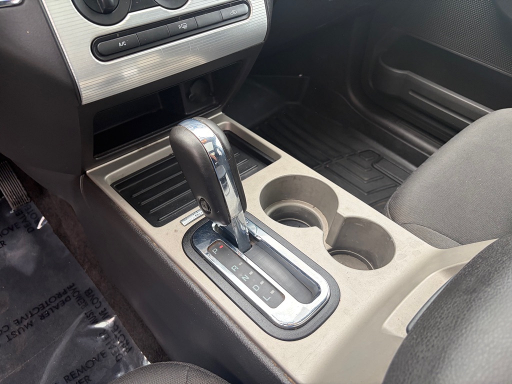 Photo 31 of this FORD EDGE