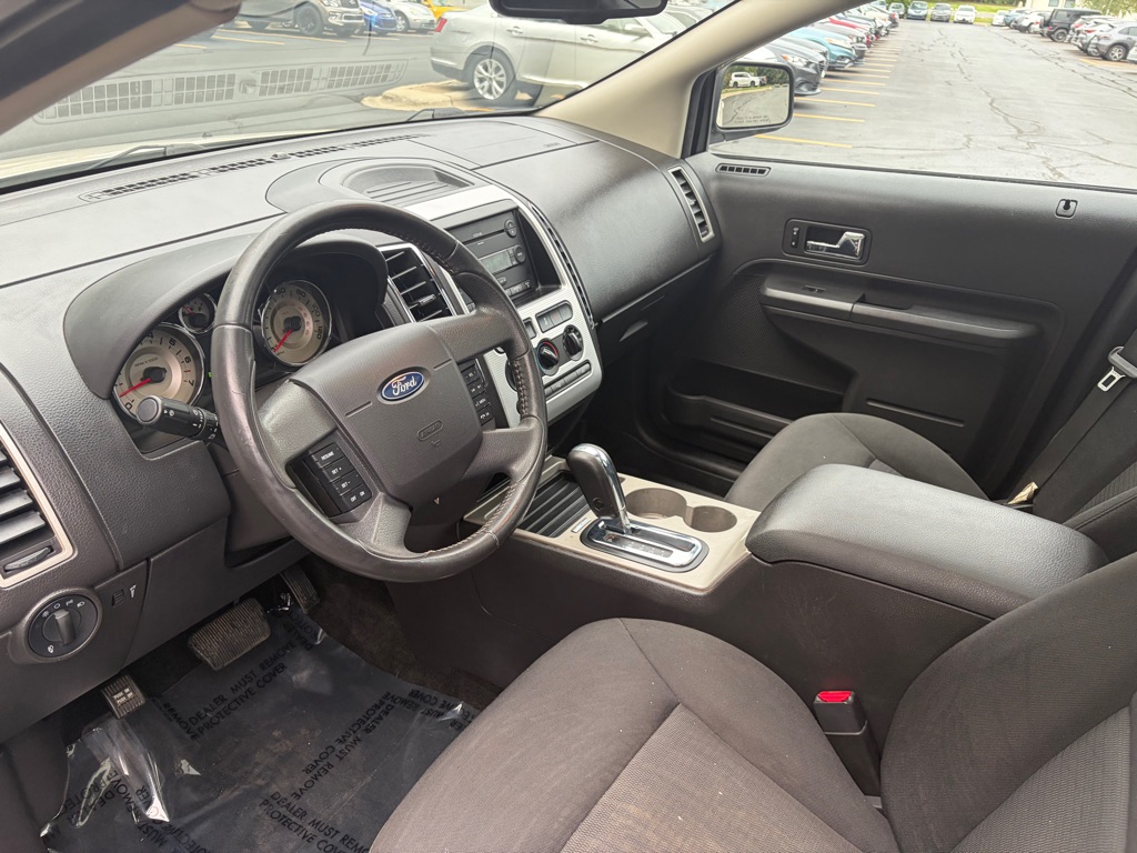 Photo 27 of this FORD EDGE