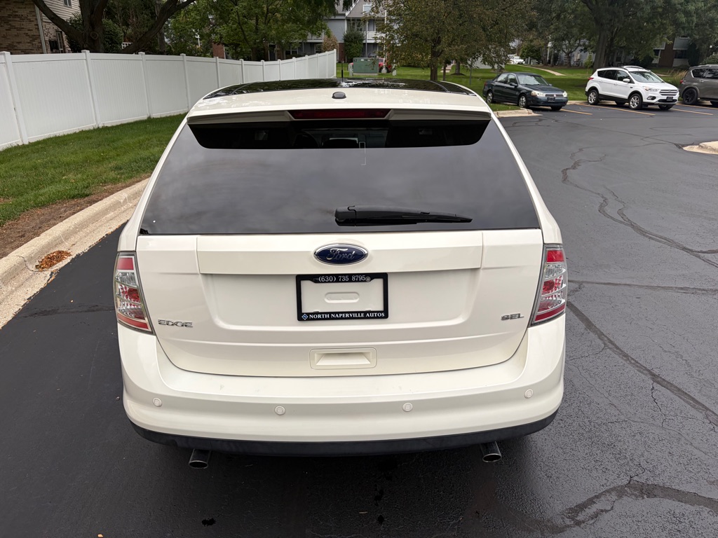Photo 9 of this FORD EDGE