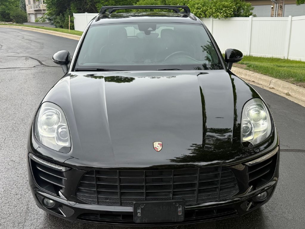 Photo 10 of this PORSCHE MACAN