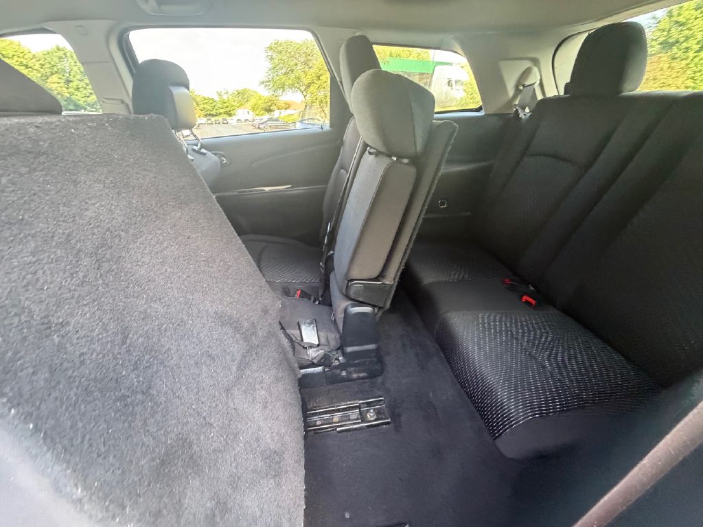Photo 23 of this DODGE JOURNEY