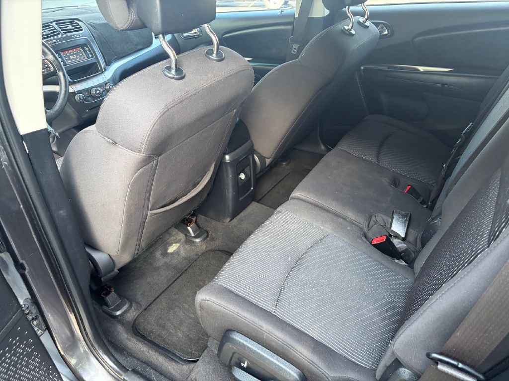 Photo 24 of this DODGE JOURNEY