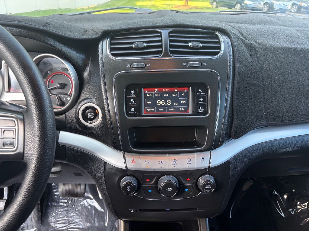 Photo 15 of this DODGE JOURNEY