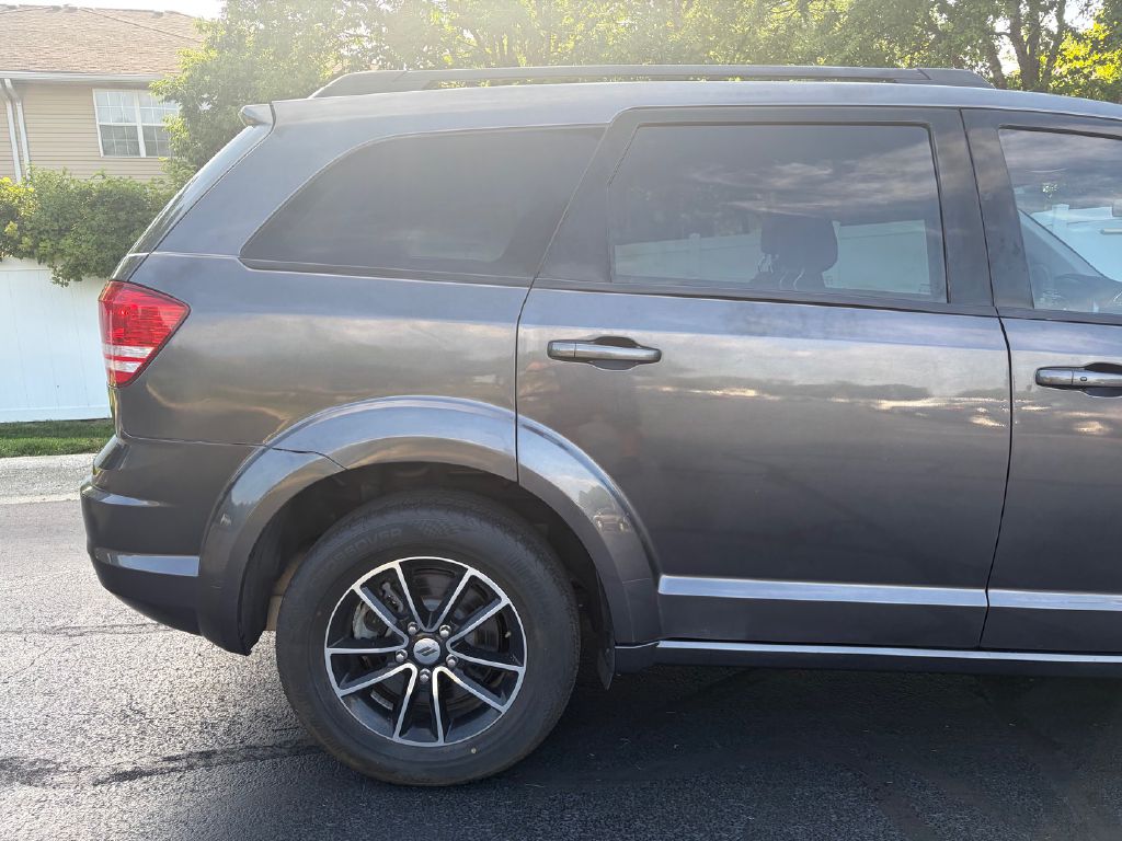 Photo 35 of this DODGE JOURNEY