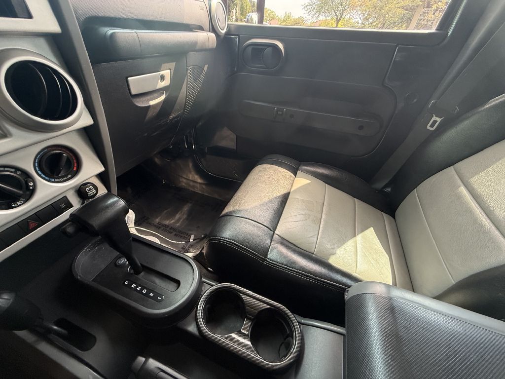 Photo 18 of this JEEP WRANGLER UNLIMI