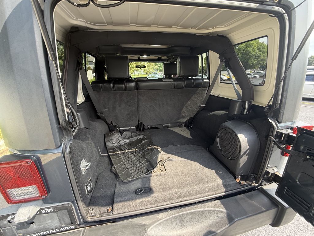 Photo 26 of this JEEP WRANGLER UNLIMI