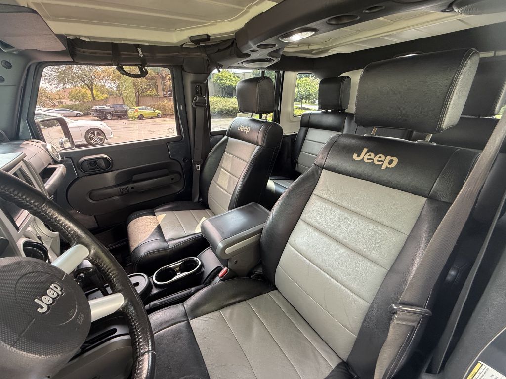 Photo 13 of this JEEP WRANGLER UNLIMI