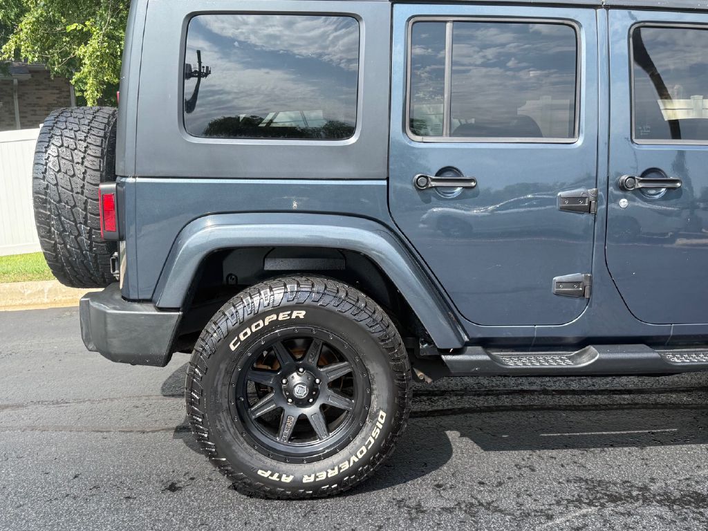 Photo 33 of this JEEP WRANGLER UNLIMI