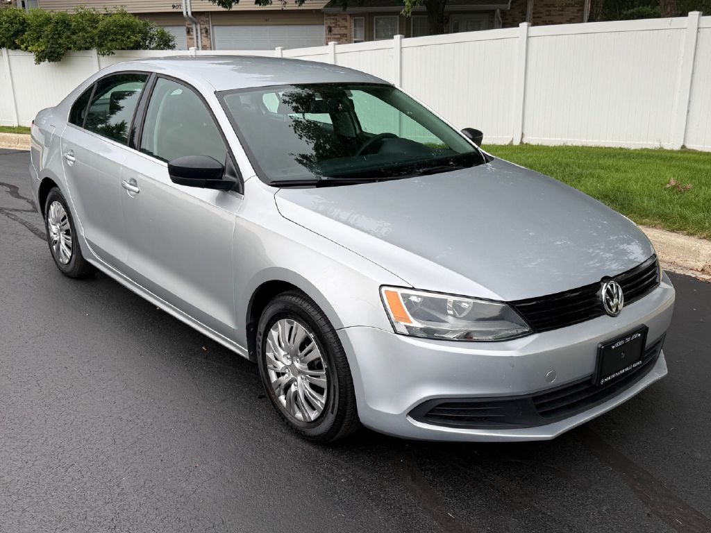 Photo 12 of this VOLKSWAGEN JETTA