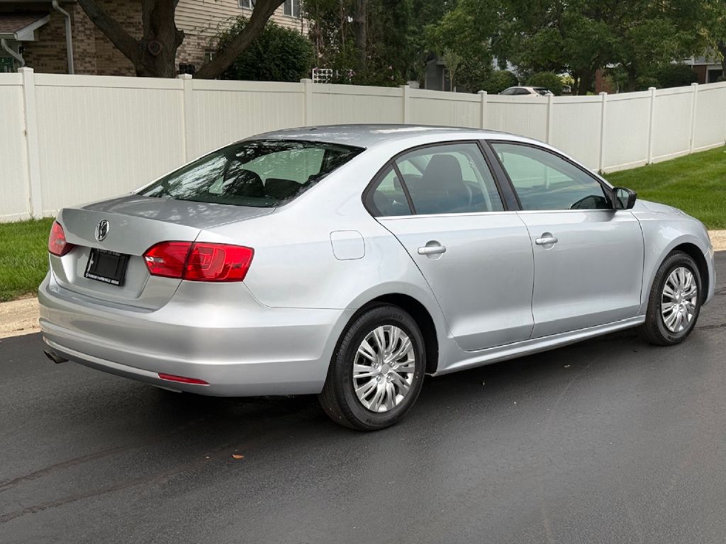 Photo 6 of this VOLKSWAGEN JETTA
