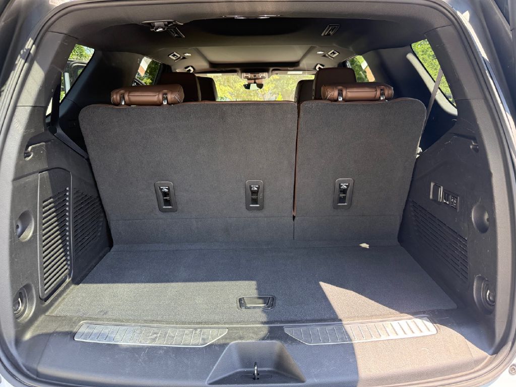 Photo 26 of this CHEVROLET TAHOE
