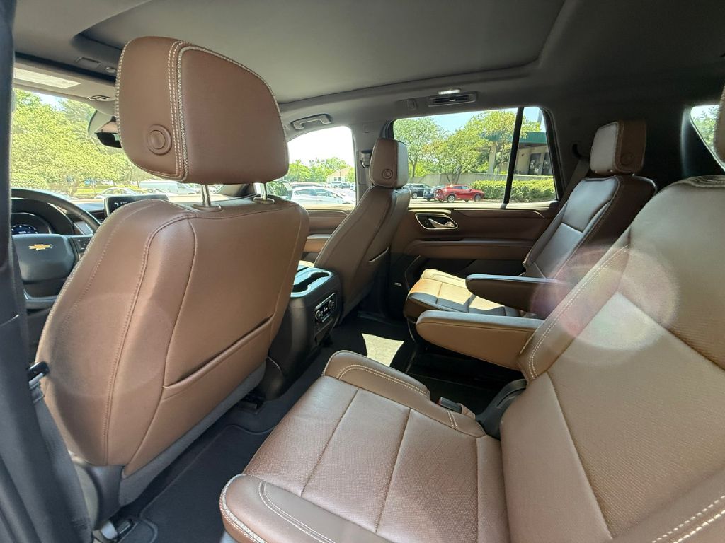 Photo 28 of this CHEVROLET TAHOE