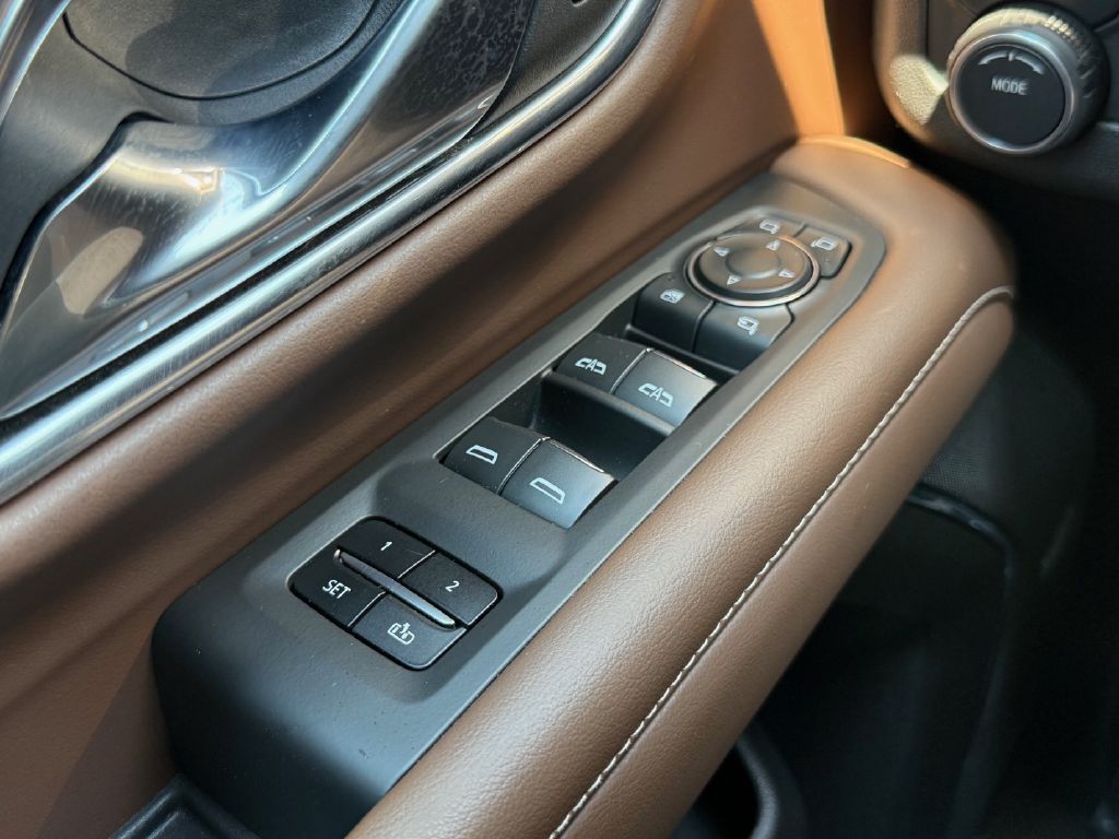 Photo 29 of this CHEVROLET TAHOE
