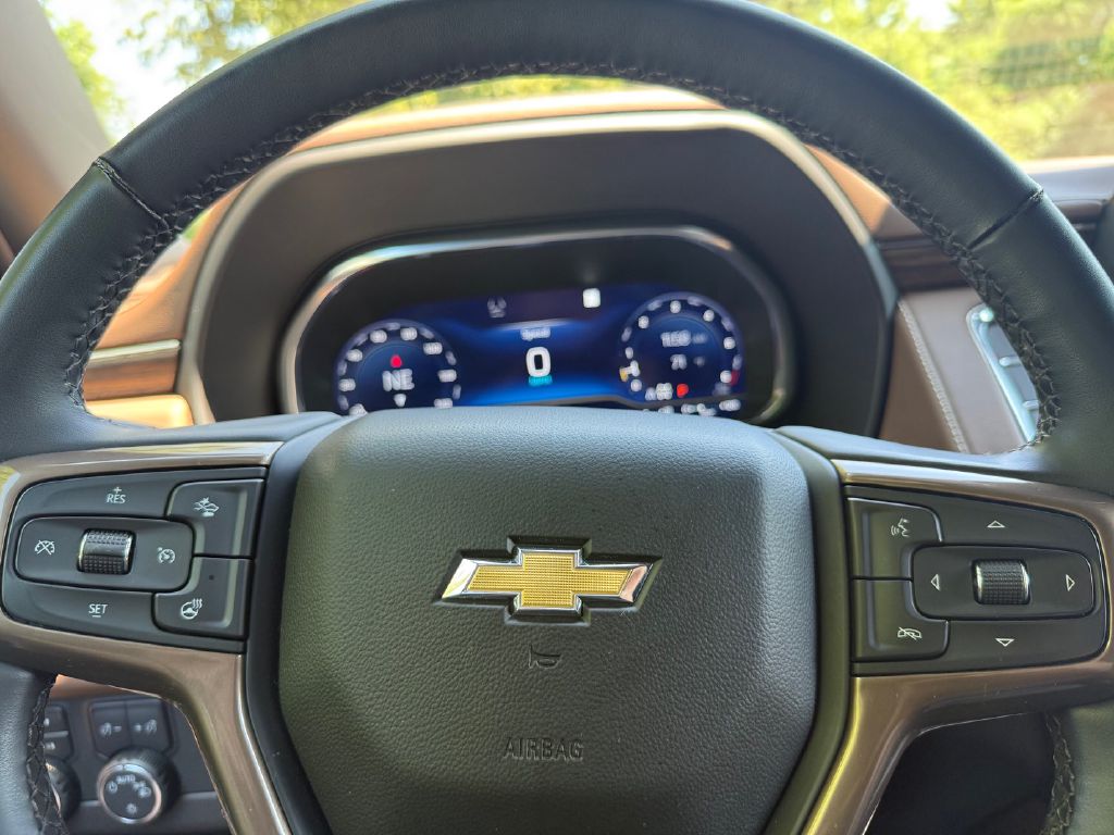 Photo 30 of this CHEVROLET TAHOE