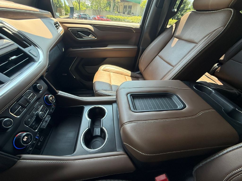 Photo 31 of this CHEVROLET TAHOE