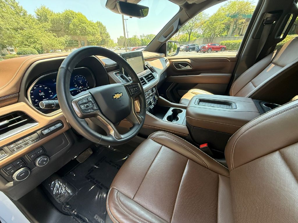 Photo 33 of this CHEVROLET TAHOE