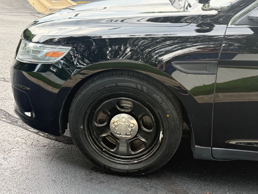 Photo 22 of this FORD TAURUS