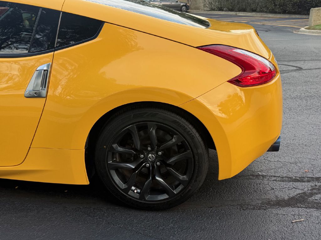 Photo 19 of this NISSAN 370Z