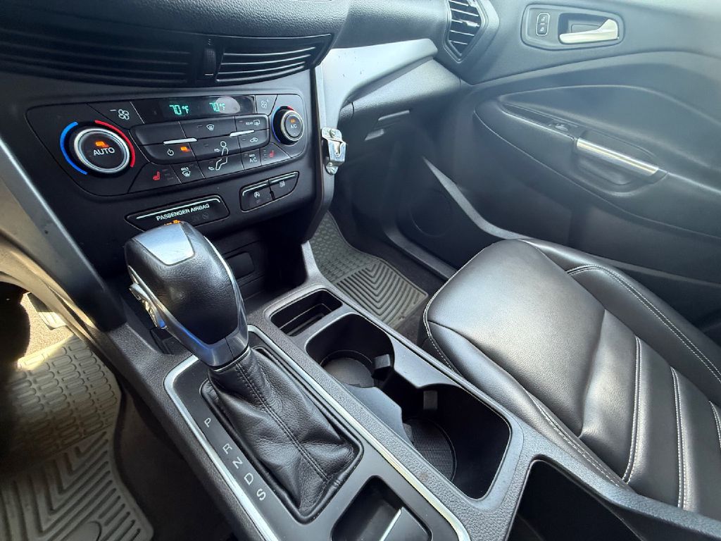 Photo 24 of this FORD ESCAPE