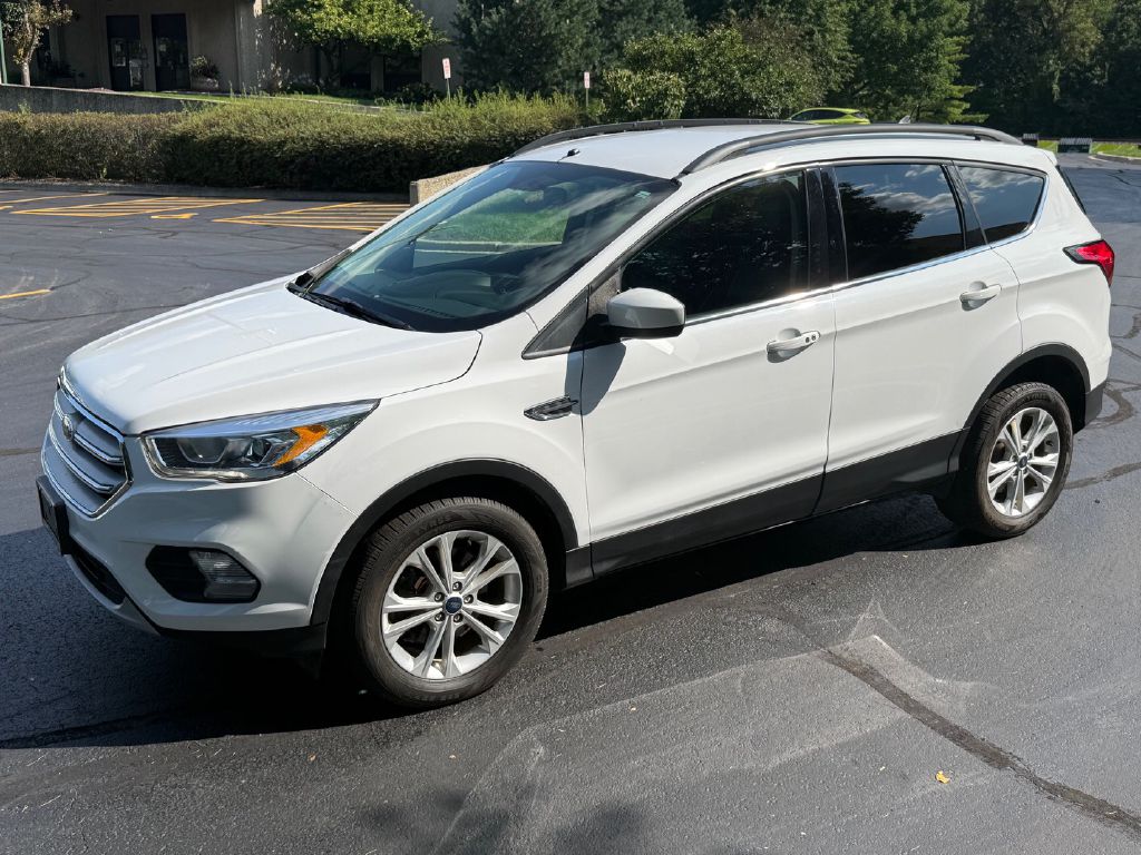 Photo 10 of this FORD ESCAPE
