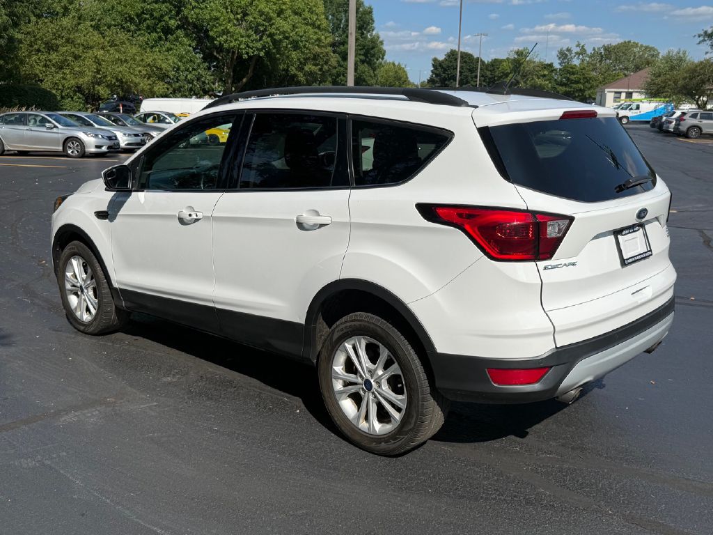 Photo 8 of this FORD ESCAPE