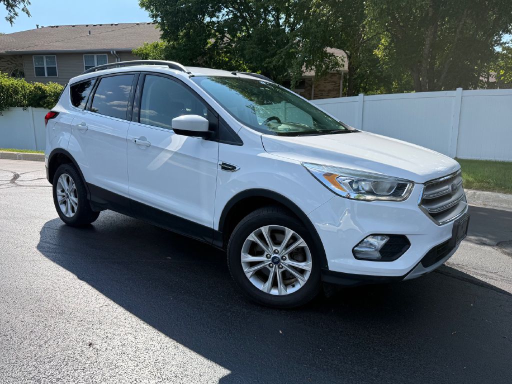 Photo 2 of this FORD ESCAPE