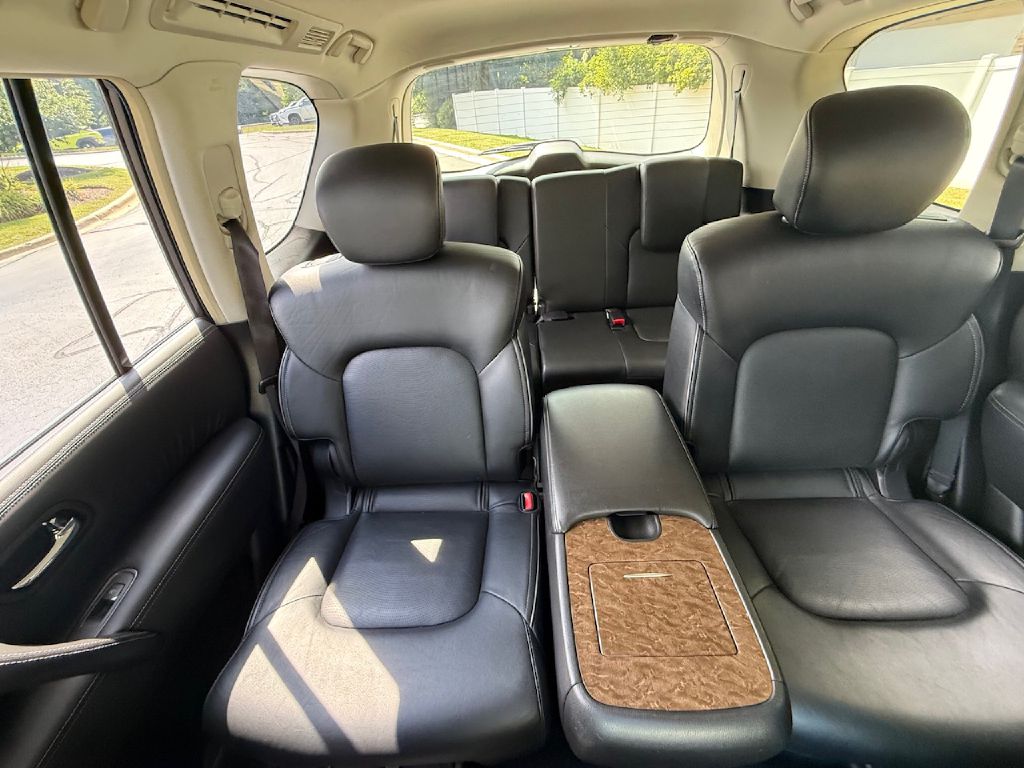 Photo 25 of this INFINITI QX80