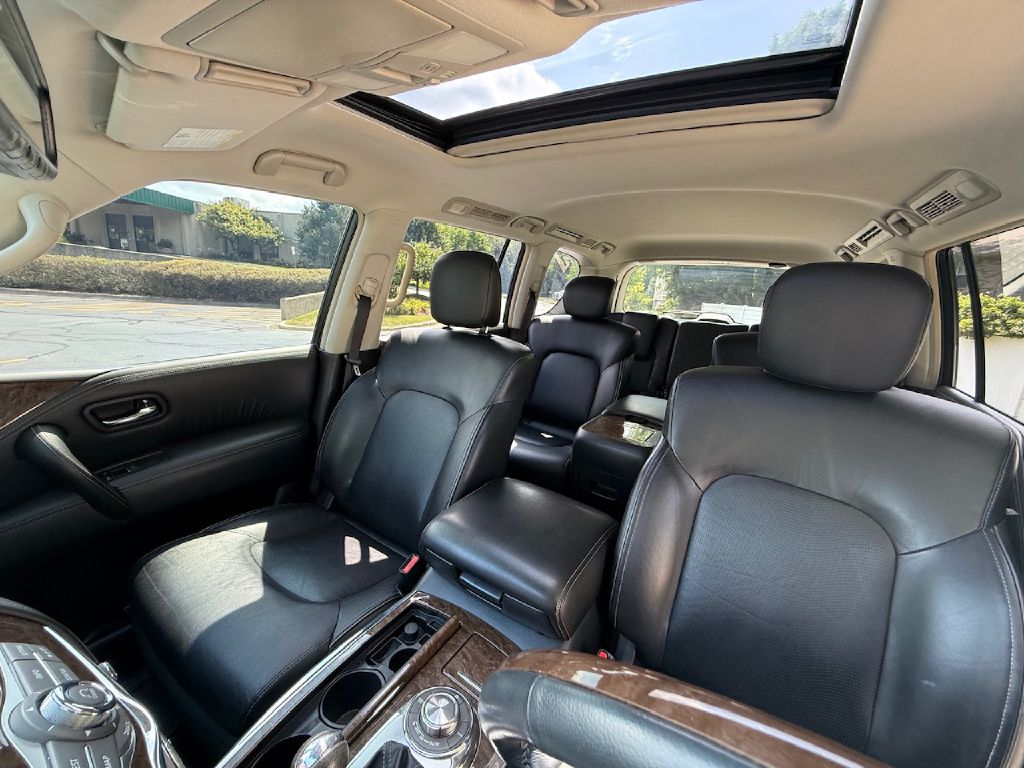 Photo 31 of this INFINITI QX80