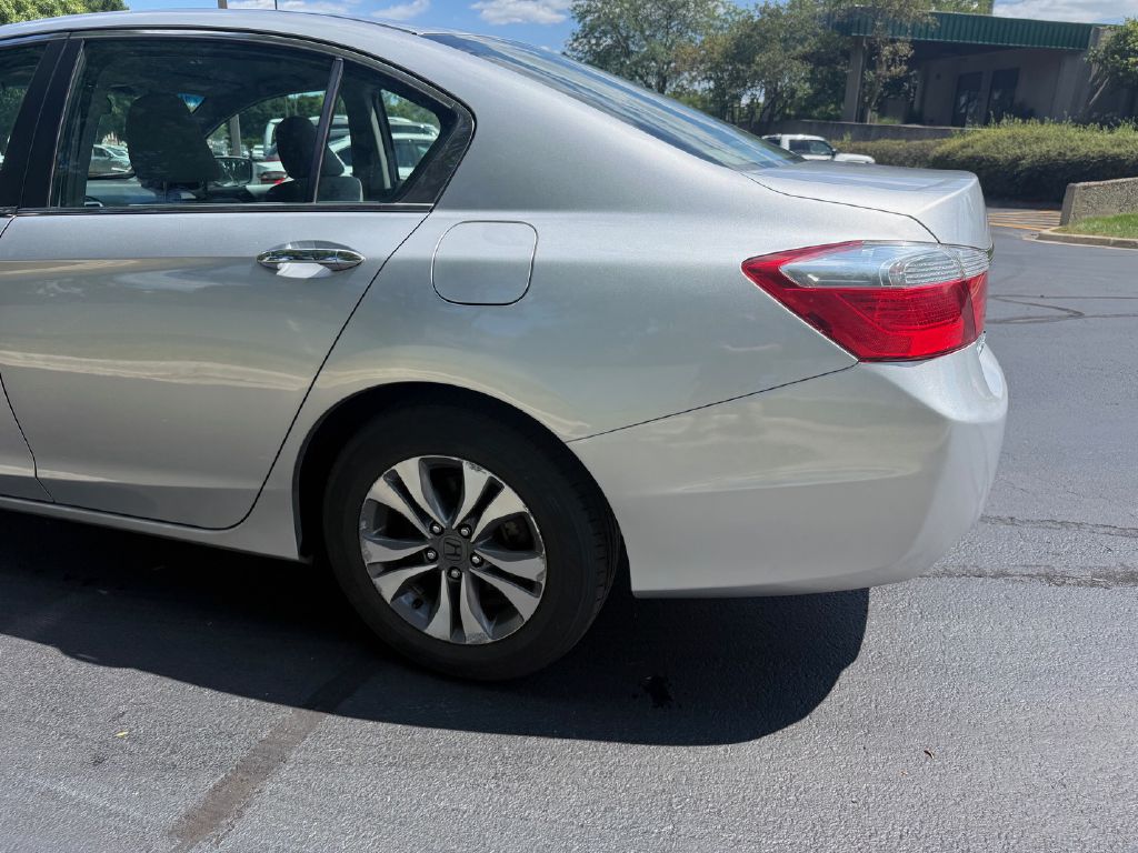 Photo 26 of this HONDA ACCORD