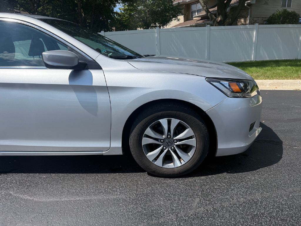 Photo 28 of this HONDA ACCORD