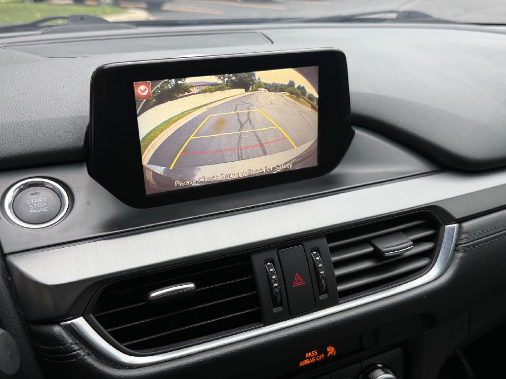 Photo 21 of this MAZDA 6