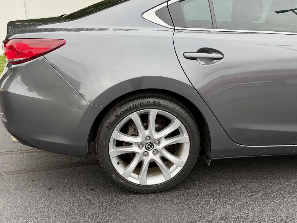 Photo 31 of this MAZDA 6