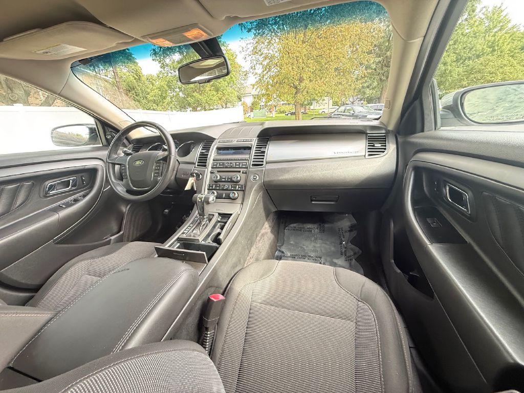 Photo 11 of this FORD TAURUS