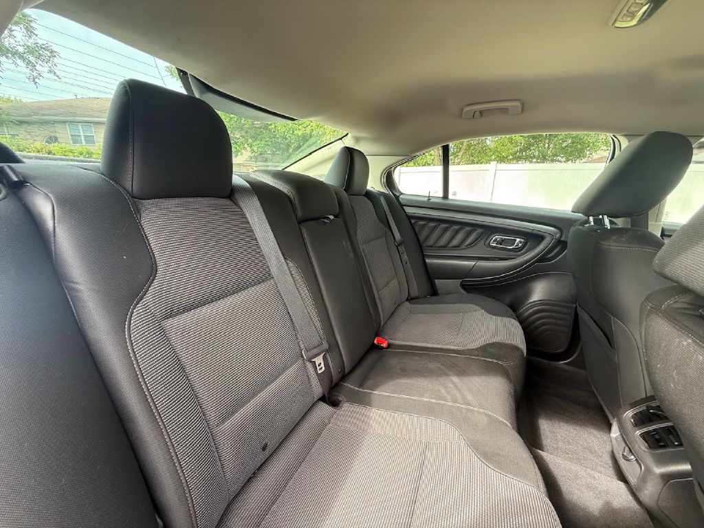Photo 18 of this FORD TAURUS