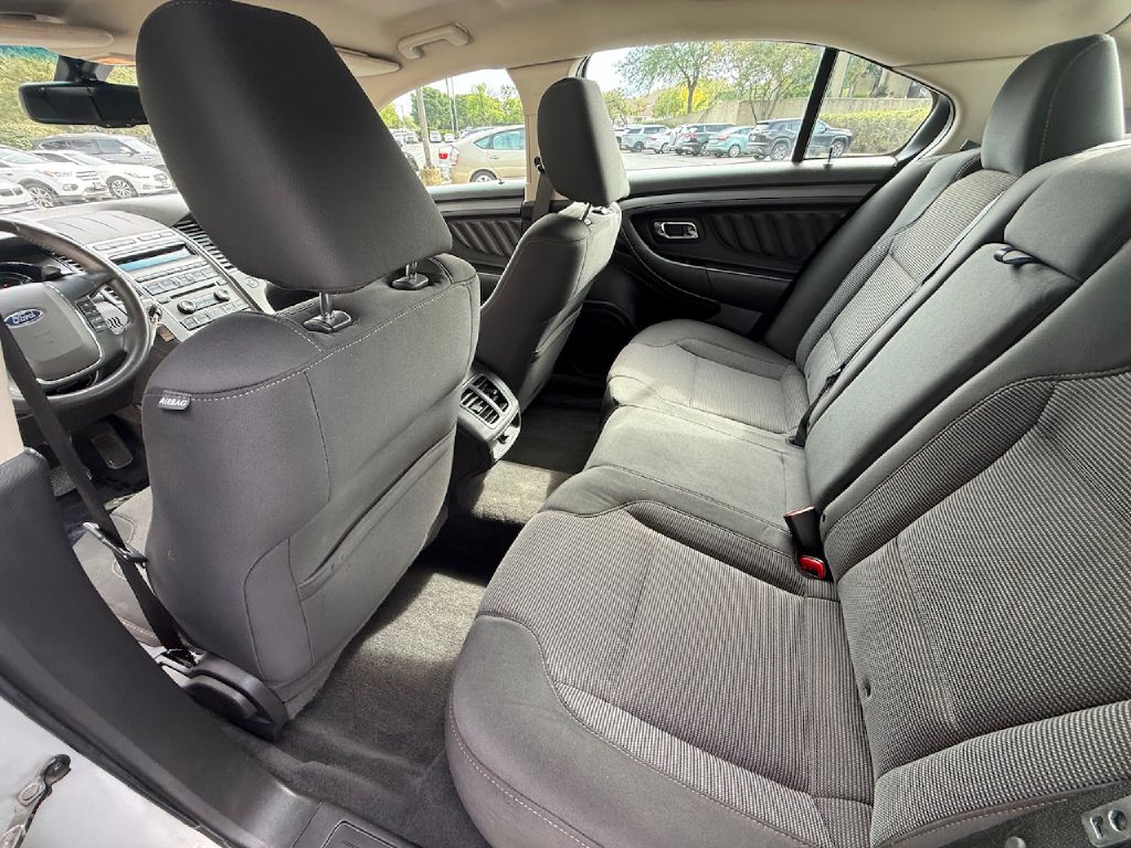 Photo 21 of this FORD TAURUS