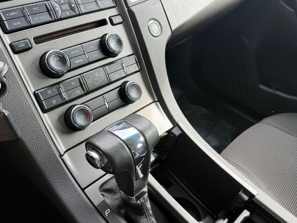 Photo 25 of this FORD TAURUS
