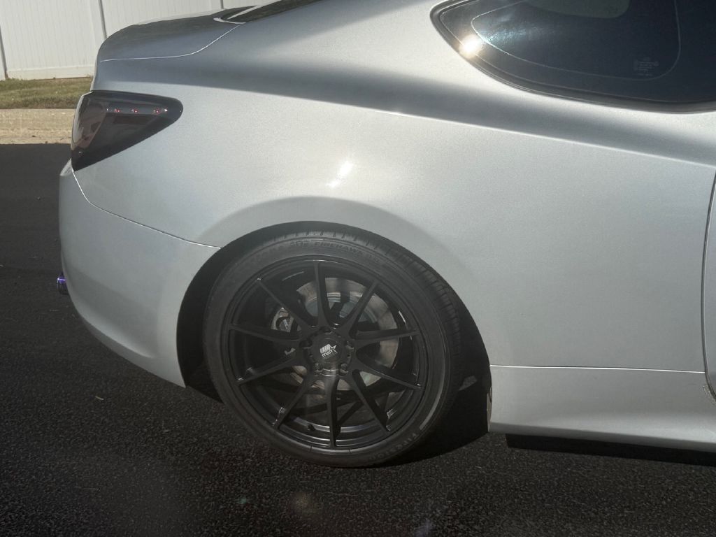 Photo 25 of this HYUNDAI GENESIS COUPE