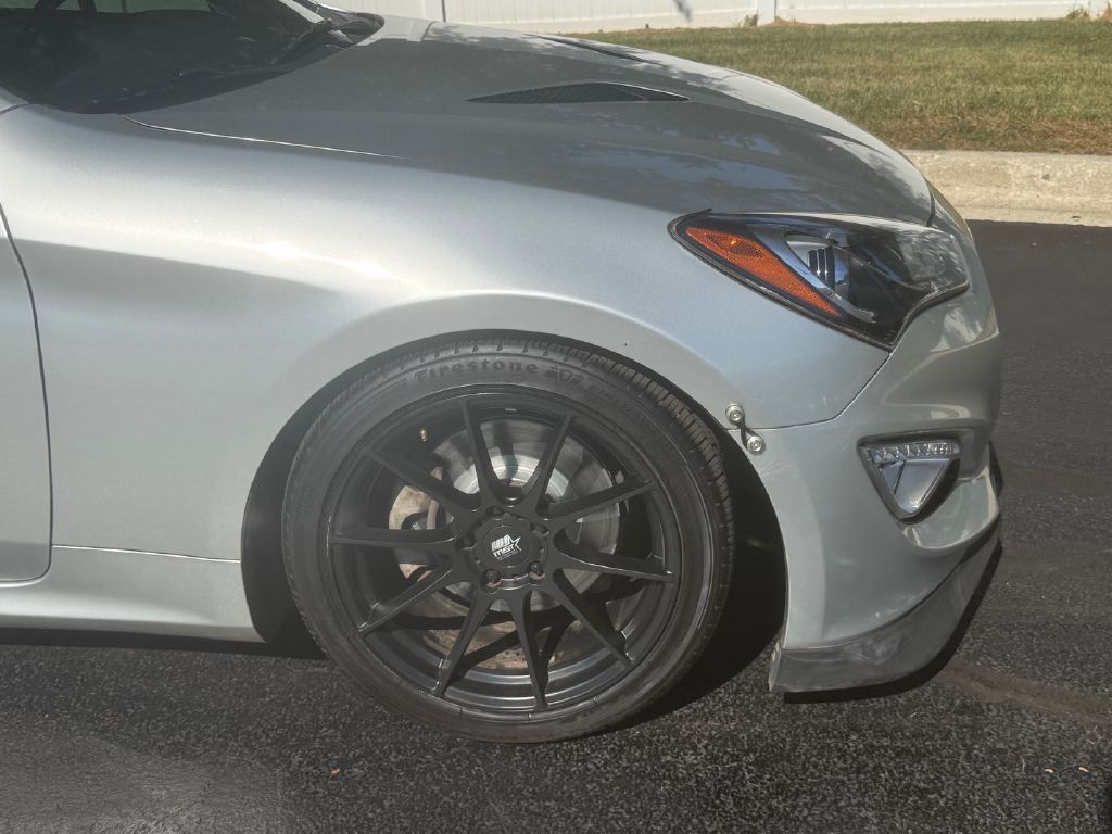 Photo 26 of this HYUNDAI GENESIS COUPE