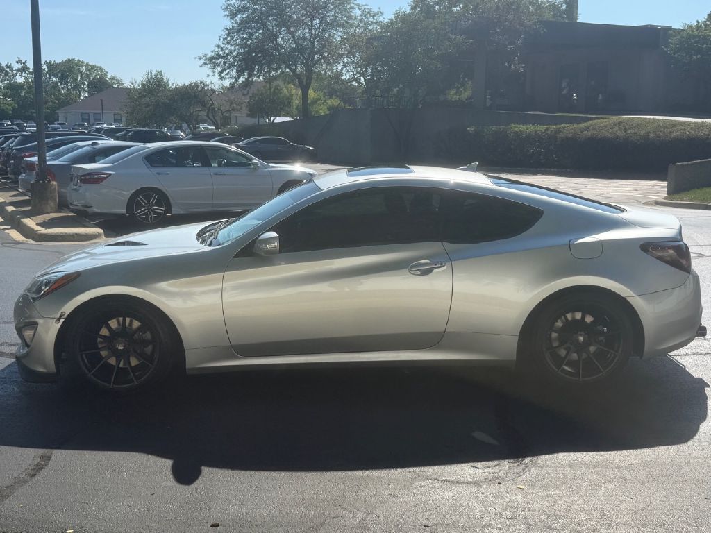 Photo 7 of this HYUNDAI GENESIS COUPE