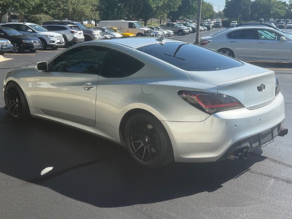 Photo 8 of this HYUNDAI GENESIS COUPE